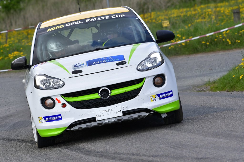 Sebastian Magnussen runder et af de mange skarpe sving i den fynske DM-batalje
(Foto: Morten Dam - autoMOTIV/specialpress)
